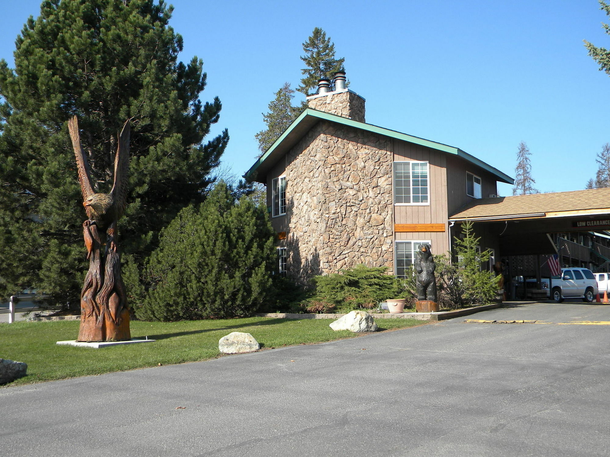 Chalet Inn Whitefish Exterior photo